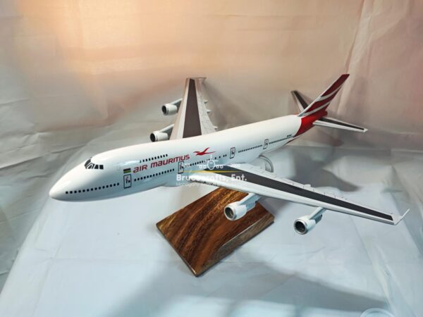 Model of B747-200 Air Mauritius with detailed craftsmanship.